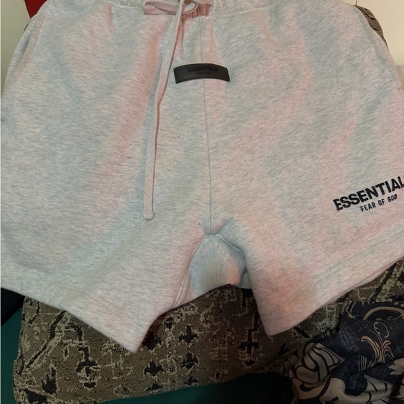 Essentials Fear of God Small Gray Men's Shorts Like New. Pristine condition - Picture 3 of 7